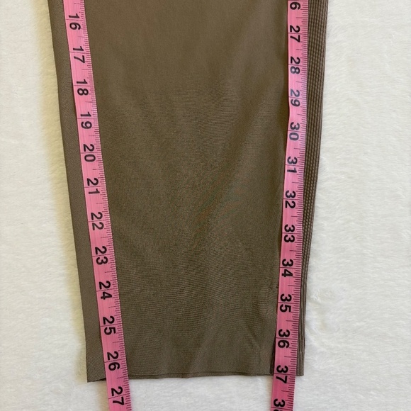 Kirkland Signature Ladies' Ankle Pants, Pull-On, Pockets, Tan Small NWT - Picture 12 of 16